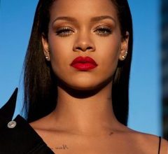 Photo of Rihanna asks fans not to make fun of her first make up tutorial