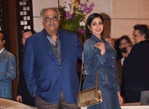 Photo of Sridevi’s denim outfit misses the mark BIG time