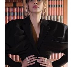 Photo of Sonam Kapoor look’s fierce in this monochrome suit