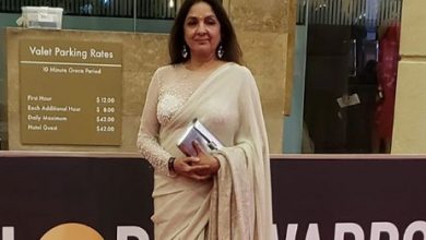 Photo of Neena Gupta looked resplendent in a montone sari
