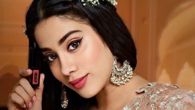 Photo of Janhvi Kapoor looks lovely in embroidered peach lehenga