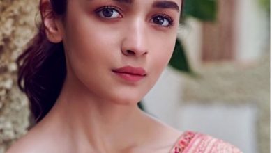 Photo of Alia Bhatt looks beautiful in this Tarun Tahiliani sari