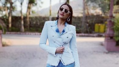 Photo of Sonakshi Sinha stuns in this sleeveless black crop top