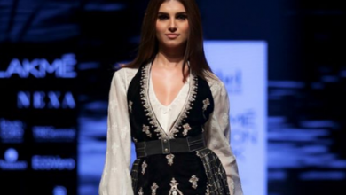 Photo of Tara Sutaria walks for Ritu Kumar at the Lakme Fashion Week Winter/Festive 2019