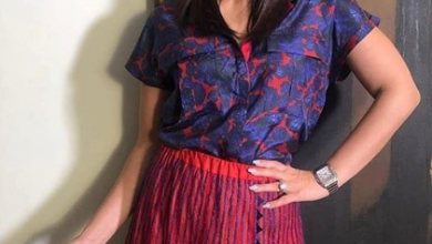 Photo of Kareena Kapoor Khan looked lovely in a floral printed two-pocket shirt