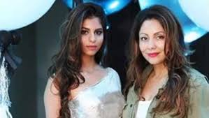 Photo of Gauri Khan and Suhana Khan are ‘experimenting’ during the lockdown