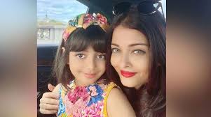 Photo of Aishwarya, daughter Aaradhya test negative for COVID-19, return home