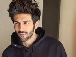 Photo of Kartik Aaryan Drops A Picture From The Sets Of Freddy