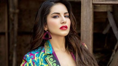 Photo of Sunny Leone soars the temperatures with her beach pictures