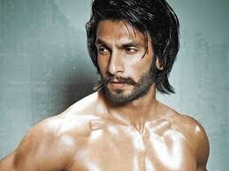 Photo of Ranveer Singh flaunts his ripped physique