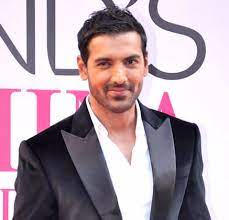 Photo of Video: When John Abraham snatched a fan’s phone