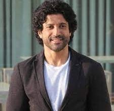 Photo of Farhan Akhtar sings ‘Always On My Mind’ for girlfriend Shibani Dandekar