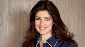 Photo of Twinkle Khanna shares a video of her singing a song, her family and friends react