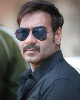 Photo of Ajay Devgan responds to a fan on Twitter in the most amusing way