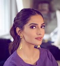 Photo of Sonam Kapoor shares photo of her swollen feet, says pregnancy is ‘not pretty sometimes’