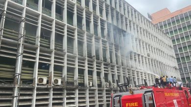 Photo of A fire erupted at AIIMS in Delhi, but fortunately, there have been no casualties reported. A video captured the incident as the authorities worked to control the blaze.