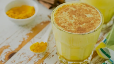 Photo of Haldi milk vs Turmeric water